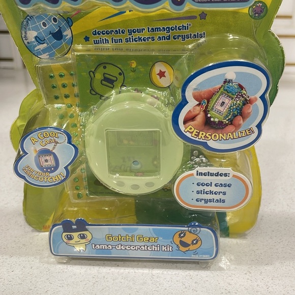 2007 Tamagotchi Connection Green Gotchi Gear - Picture 3 of 16